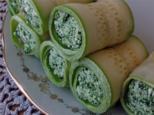  Zucchini roll, cottage cheese at colza