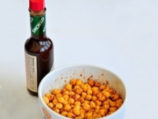  Spicy Nuts na may Tabasco Pepper Sauce
