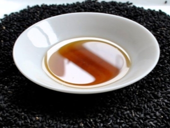  Black Cumin Oil para sa Cancer
