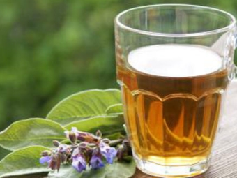  Herbal tea na may comfrey