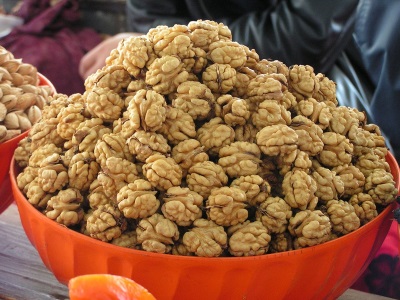  Ořech je široce používán pro různé účely.
